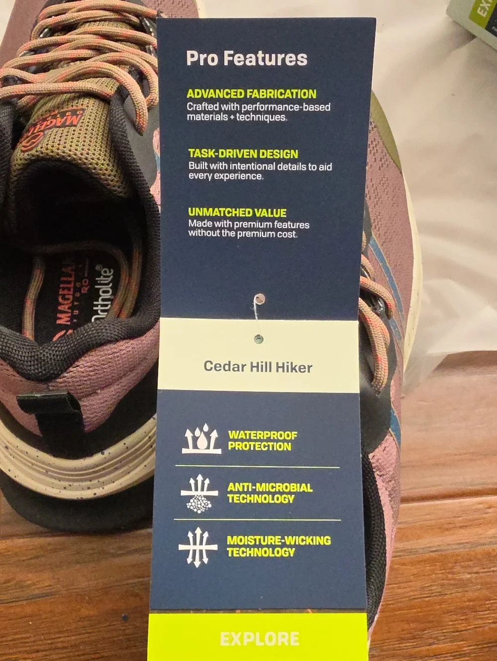 Magellan Outdoors Men's Pro Explore Cedar Hill Hiking Shoes - Size 9.5